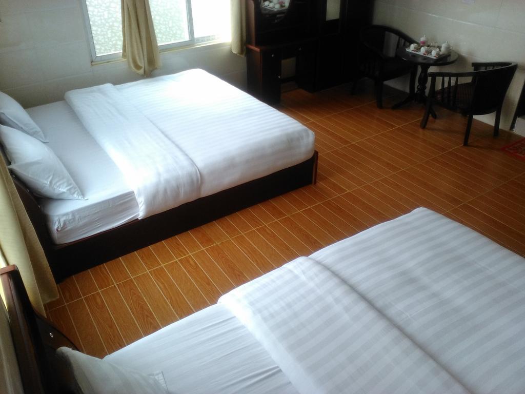 Hotel 99 Pyin Oo Lwin Exterior photo